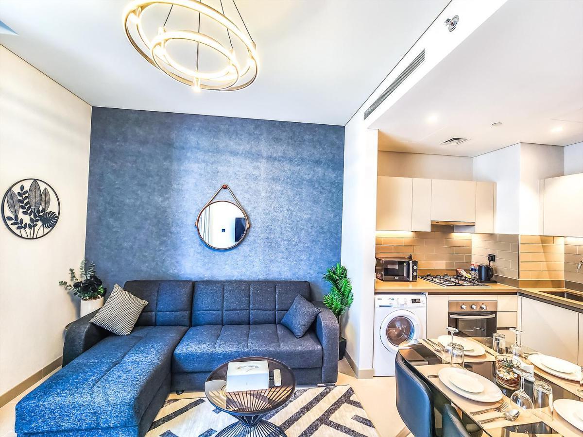 Stay Phenomenal 1 Bedroom Holiday Home Near Burj Khalifa Дубай Екстериор снимка