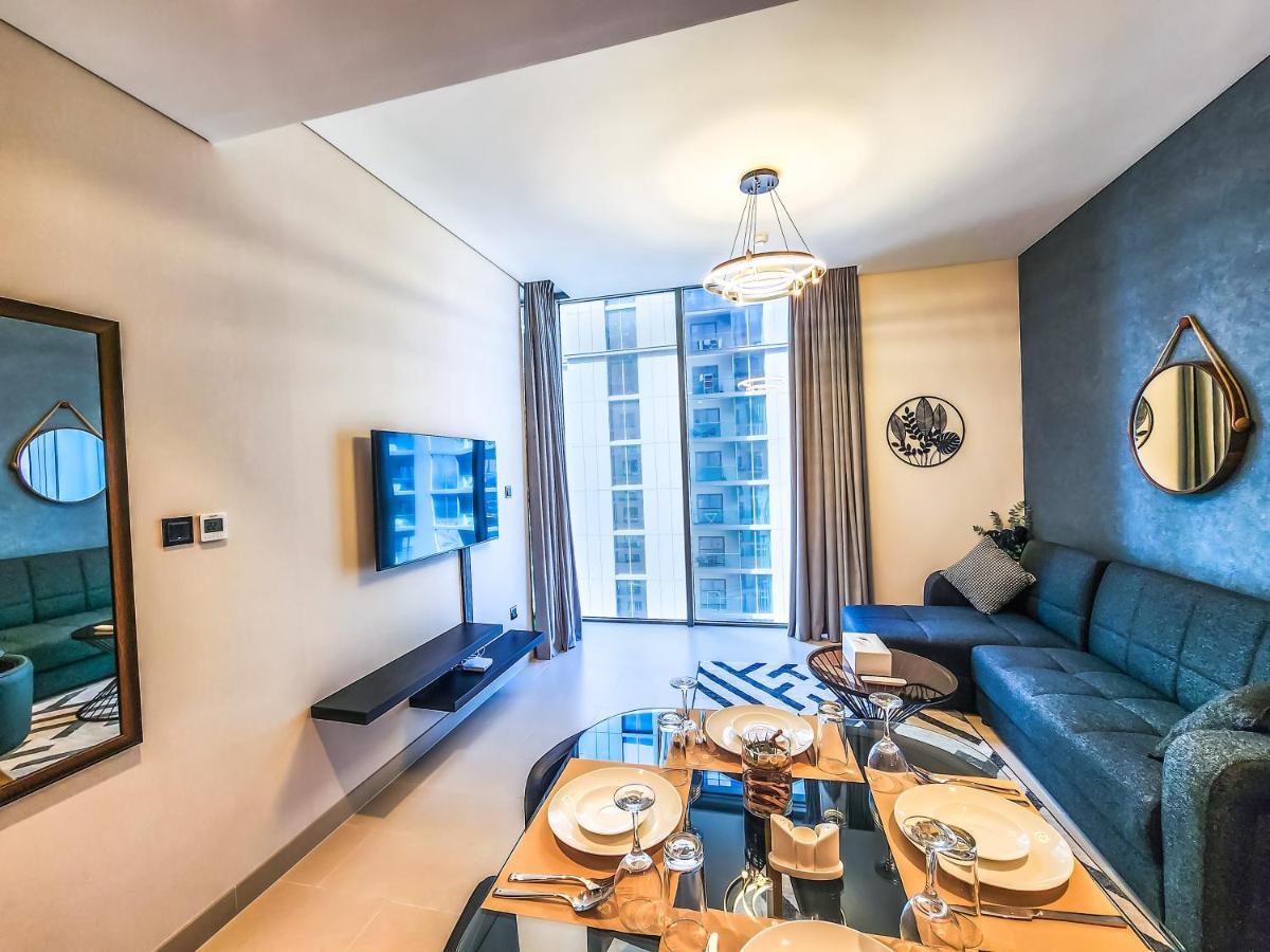 Stay Phenomenal 1 Bedroom Holiday Home Near Burj Khalifa Дубай Екстериор снимка