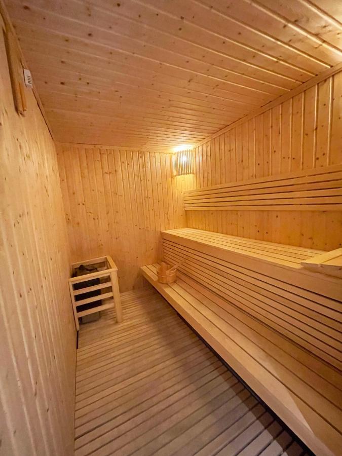 Stay Phenomenal 1 Bedroom Holiday Home Near Burj Khalifa Дубай Екстериор снимка